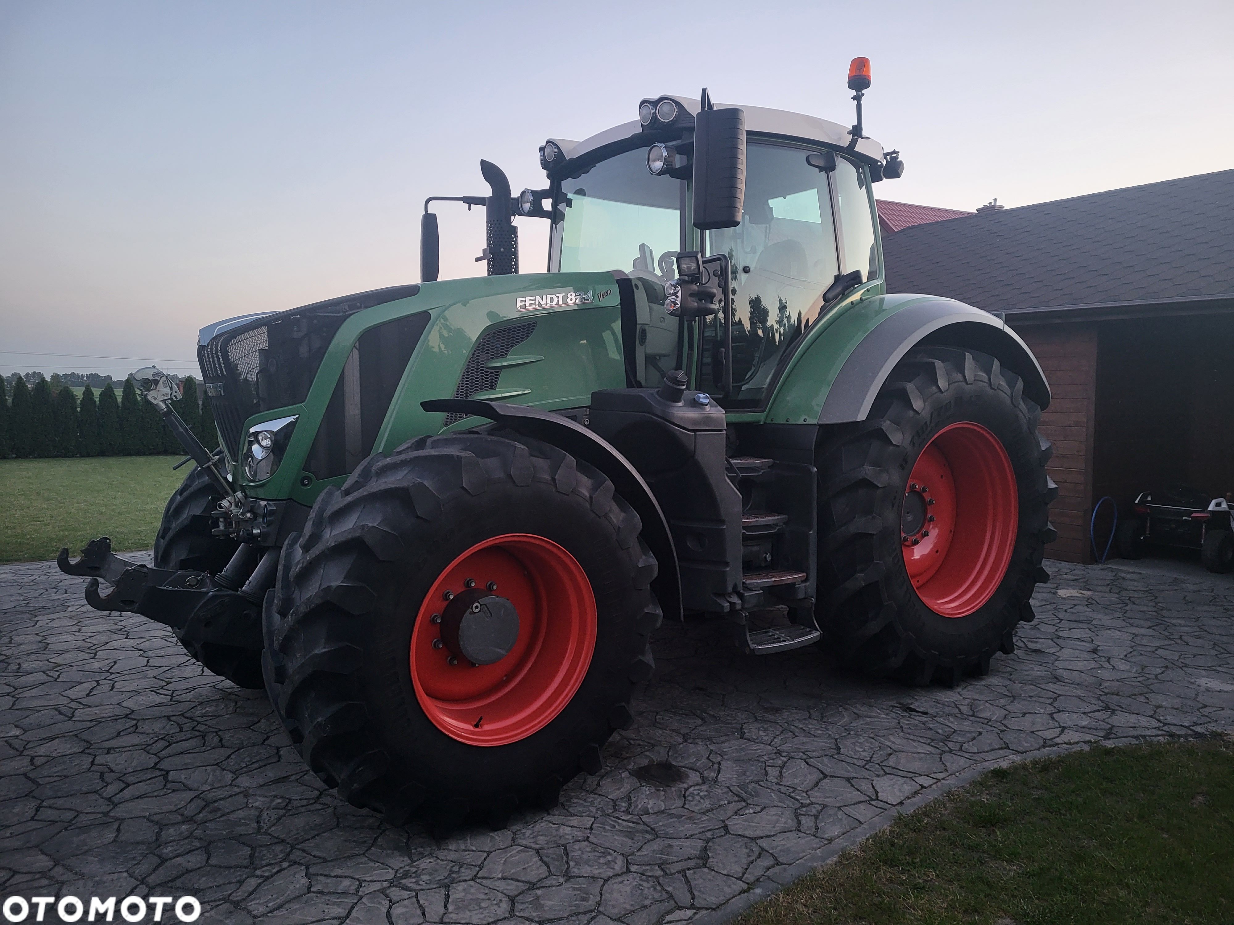 Fendt 824 - 1