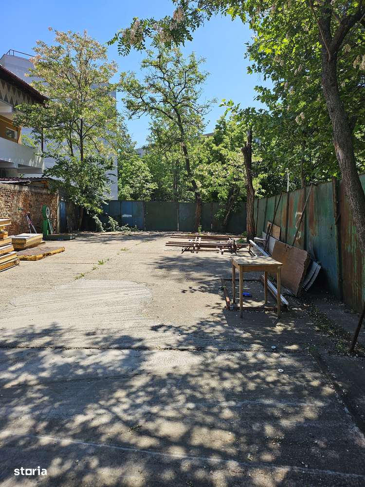 Auchan Titan, teren strada Colonel Iosif Albu-7