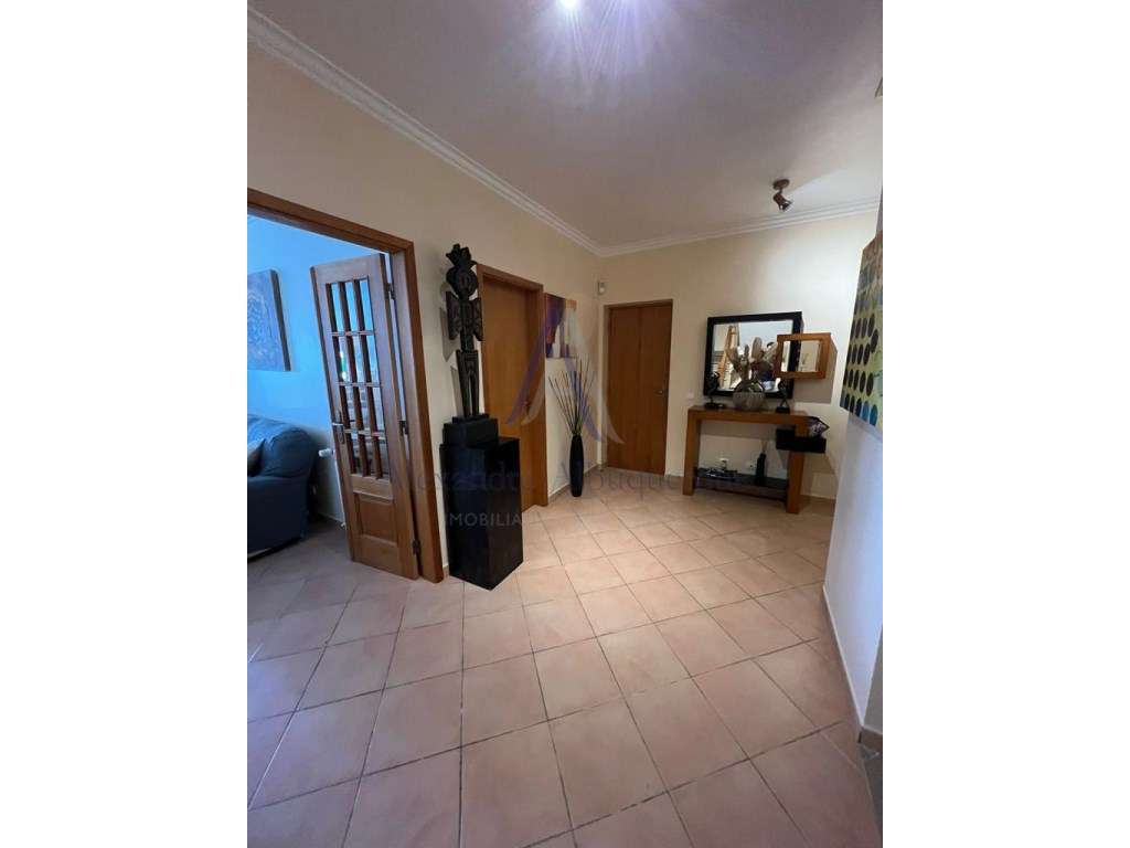 Moradia T4+1 com piscina a 5 minutos das Praias do Meco - Grande imagem: 5/60