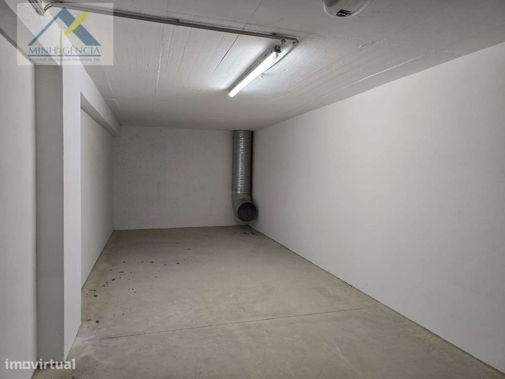 Apartamento T3 Novo com garagem e piscina no Montijo-35