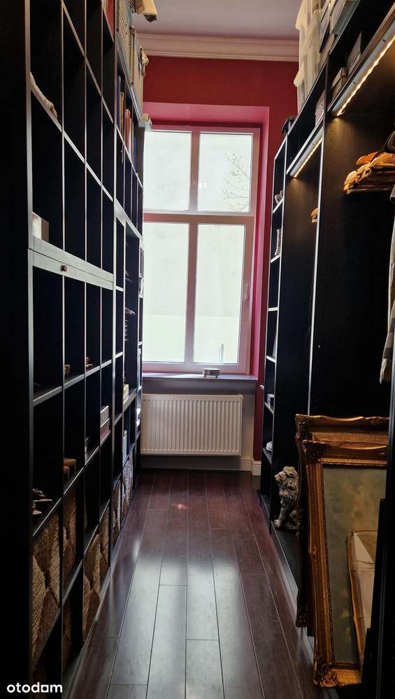 Stylowy apartament w kamienicy z loggią-18