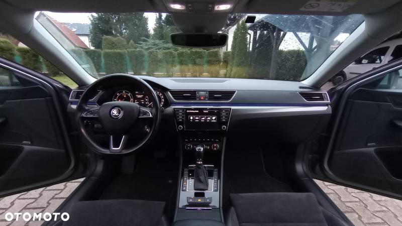 Skoda Superb 2.0 TDI DSG Ambition - 9