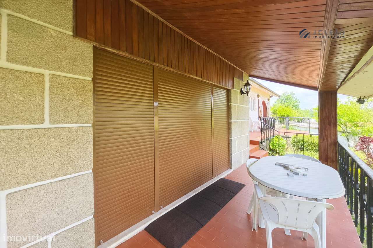 Quinta T4 com 3.670 m² de Terreno em Bitarães, Paredes-27