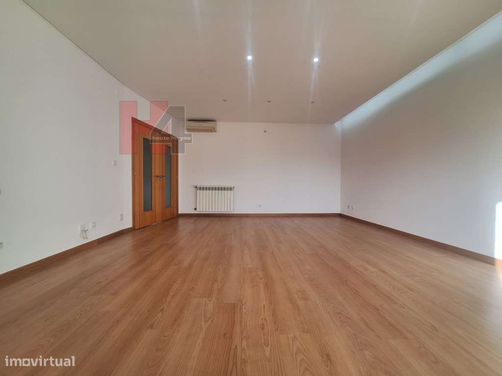 Apartamento T3 Colinas Cruzeiro com 150 m² e 4 lugares de parqueamento - Grande imagem: 3/32