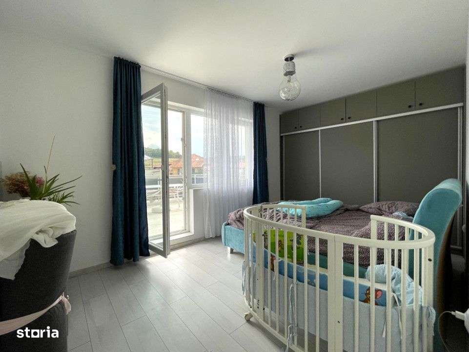 Apartament de 3 camere, terasa de 50 mp, bloc cu lift, parcari subtera - Imagine principală: 5/10
