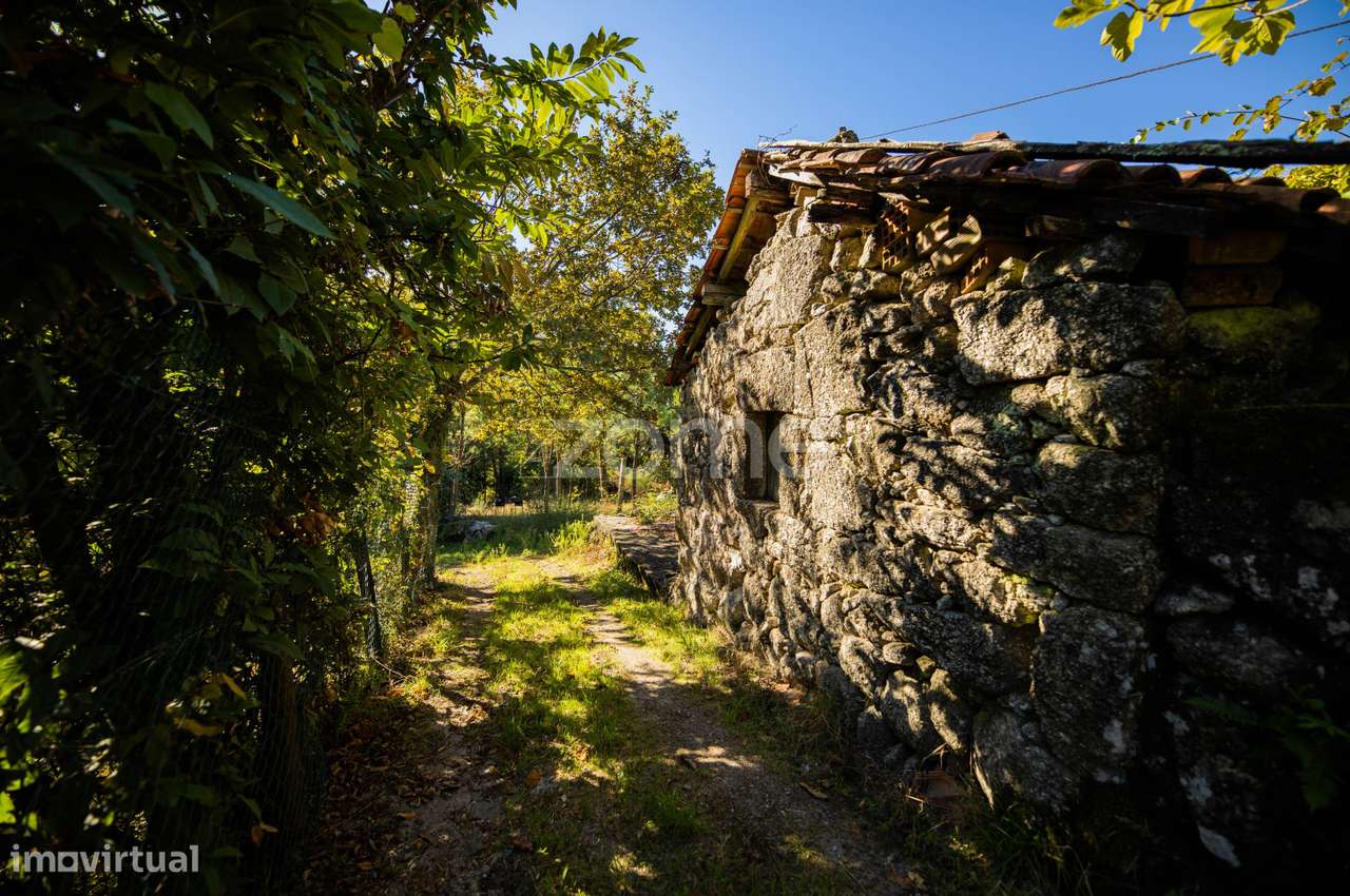Moradia Com Terreno De 1 445 M2 Vieira Do Minho