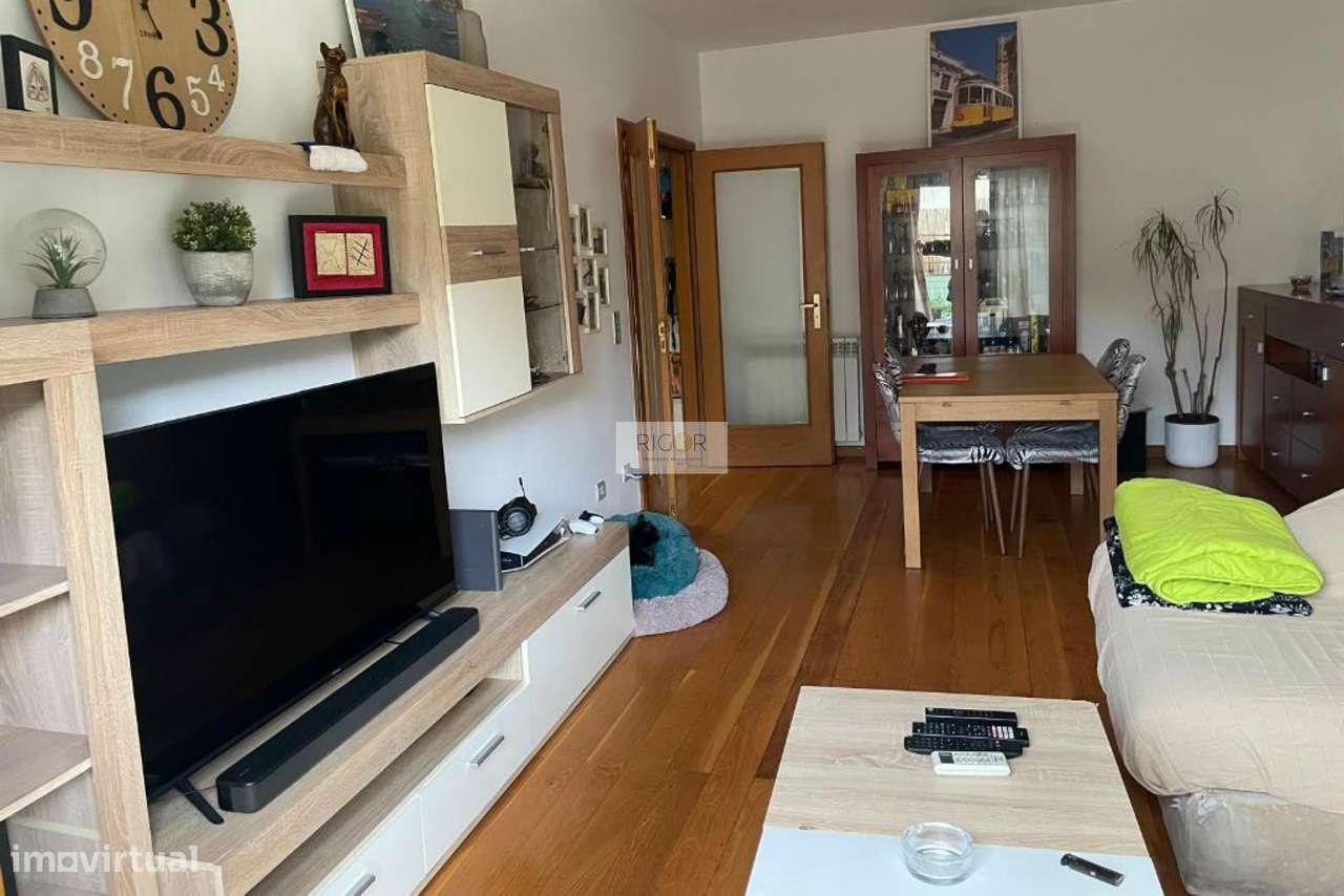 Apartamento T2 com terraço de 41m2 em Moreira da Maia-5