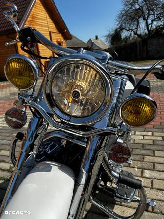 Harley-Davidson Softail Heritage Classic - 22