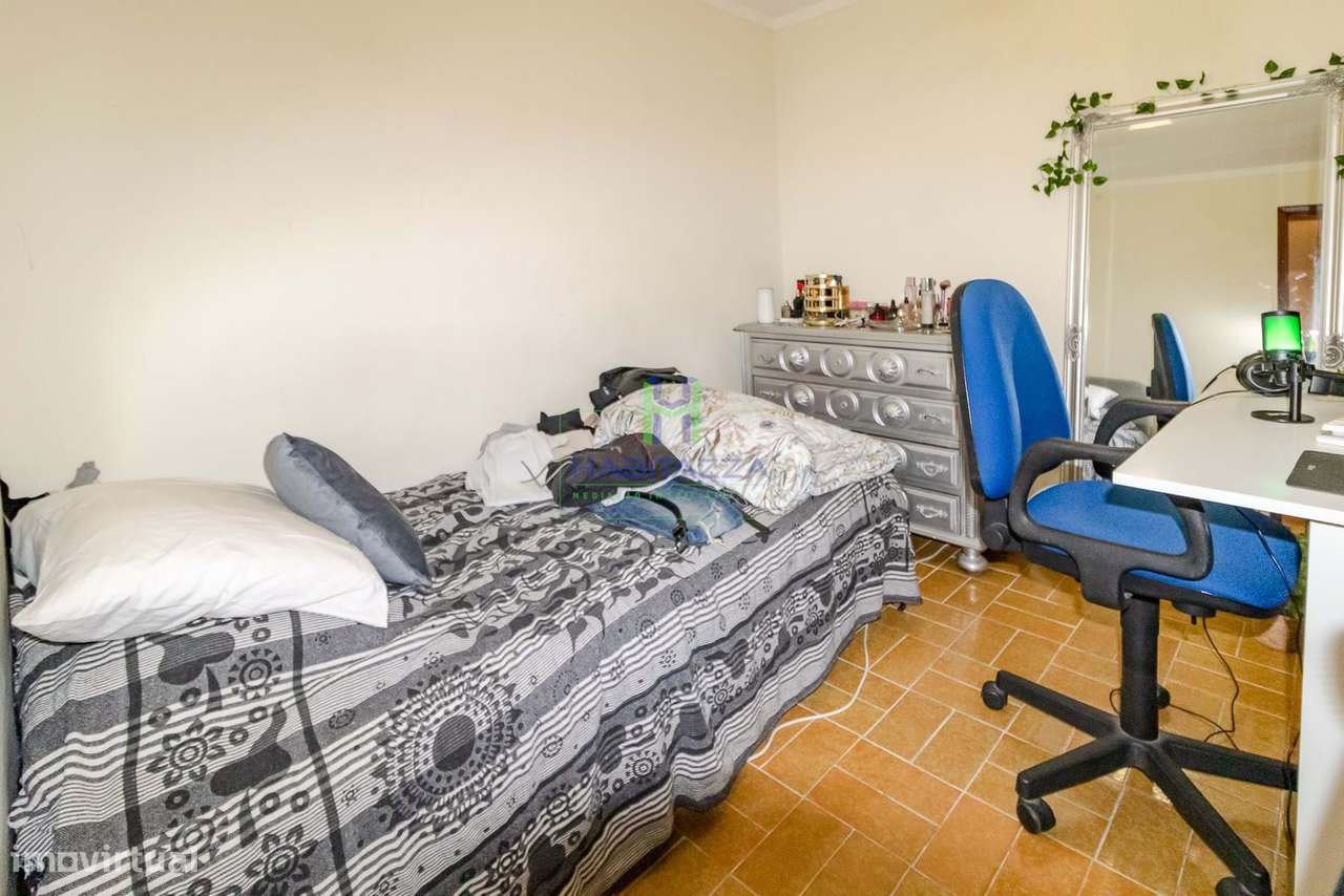 Moradia T2, com anexos e bom quintal, no coração da Praia da Luz-33