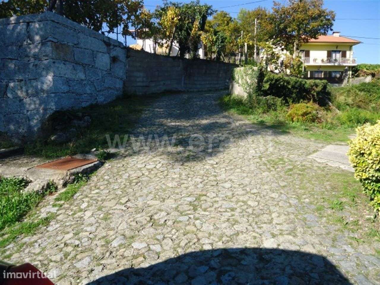 Terreno de construção com 410 m2 em Travassós - Grande imagem: 3/3