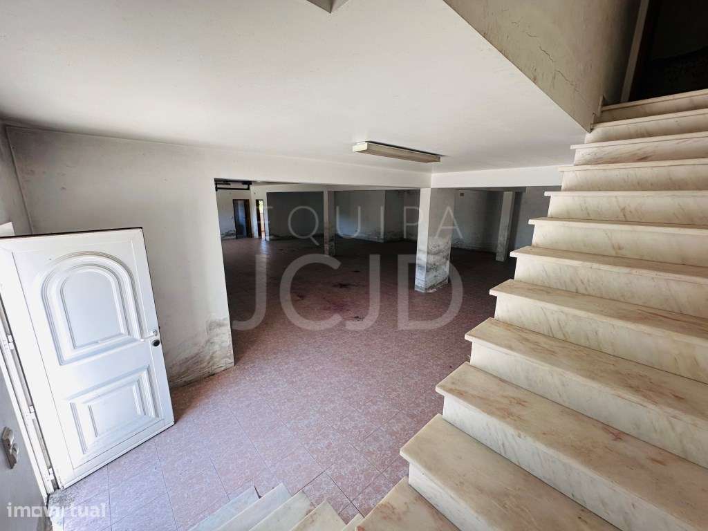 Moradia T5 com Garagem e Terreno Amplo - Quinta do Pinheirinho, San...-34