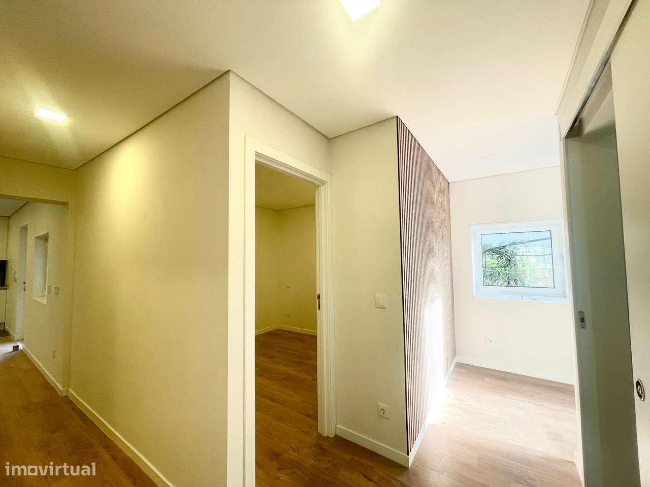 Andar Moradia T2+1  totalmente renovado com terraço em Fradelos, Braga-2