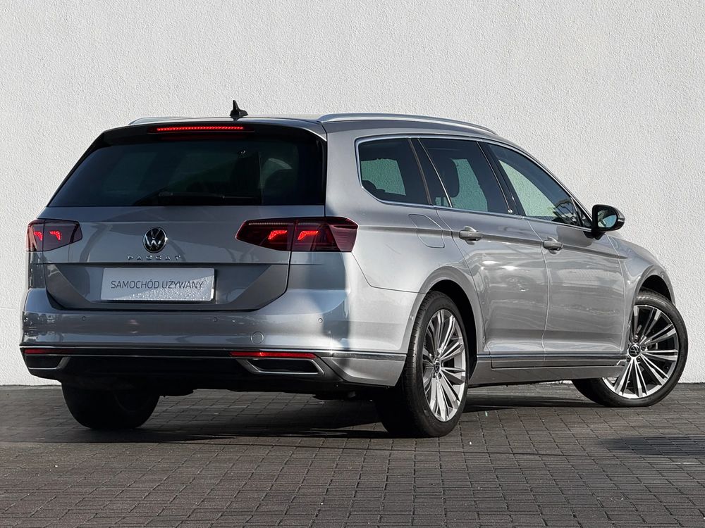 Volkswagen Passat-Variant 2.0 TDI Scr DSG Elegance 200 KM — zdjęcie 2