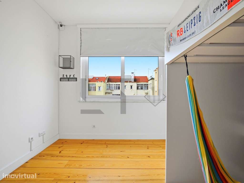 Prédio/Moradia T4 com Pátio para Venda em Campo de Ourique, Lisboa-38