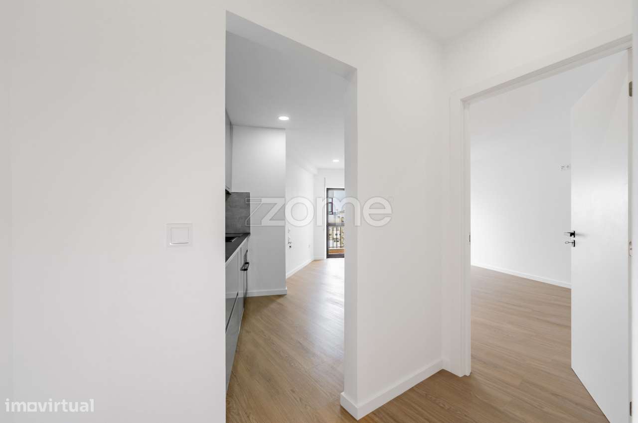 Apartamento T2 - São Vicente - Grande imagem: 2/30