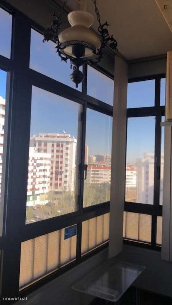 Quarto - localizado em Lisbon - Grande imagem: 4/7