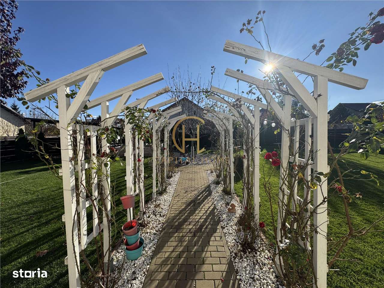 Comision 0 Vila 4 camere 706 mp teren, beci, fantana, mobilata utilata-2