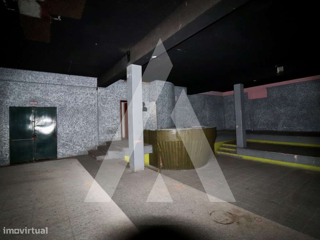 Loja para comércio em Fajões - Oliveira de Azeméis - Grande imagem: 5/12