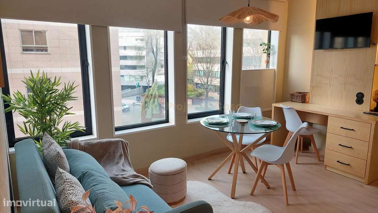 Apartamento T0+1 Mobilado Porto-25