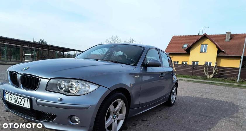 BMW Seria 1 120i - 11