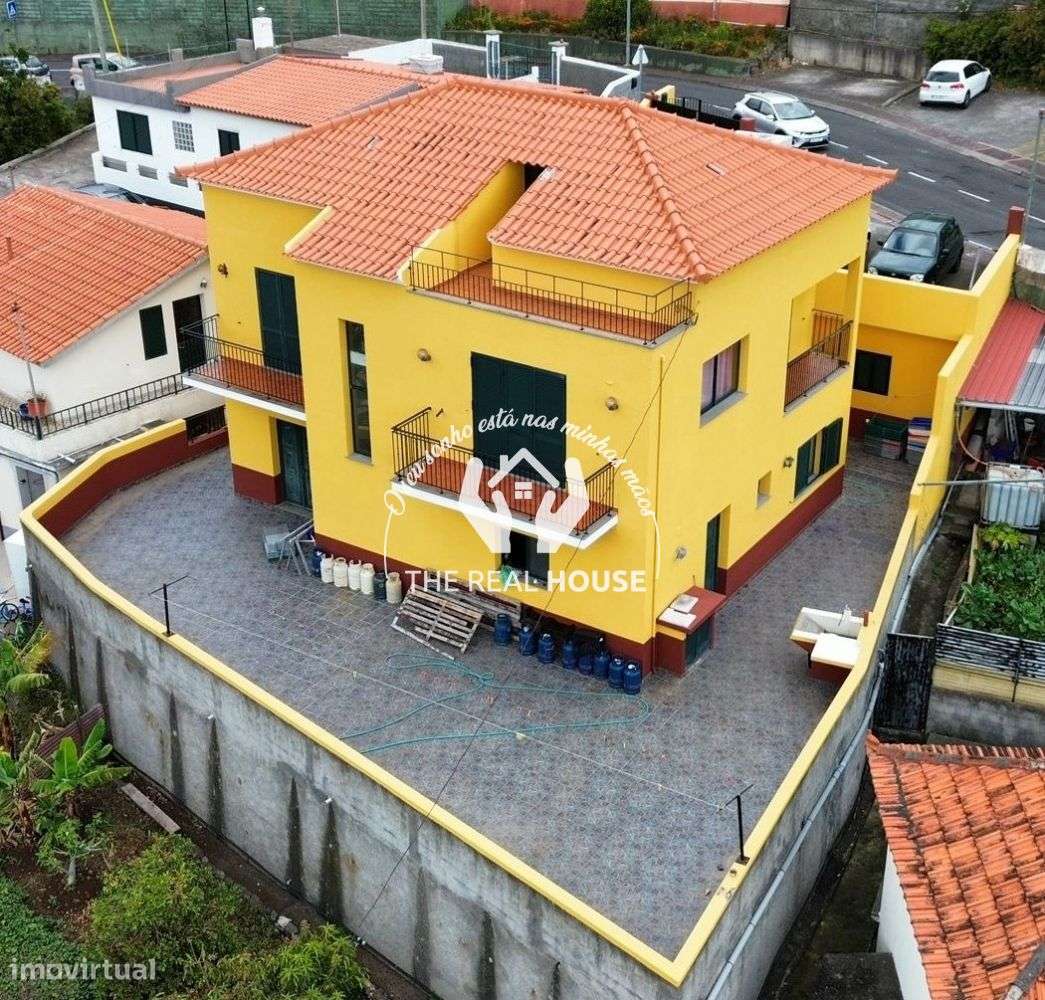 Moradia V3 Independente em Machico-0