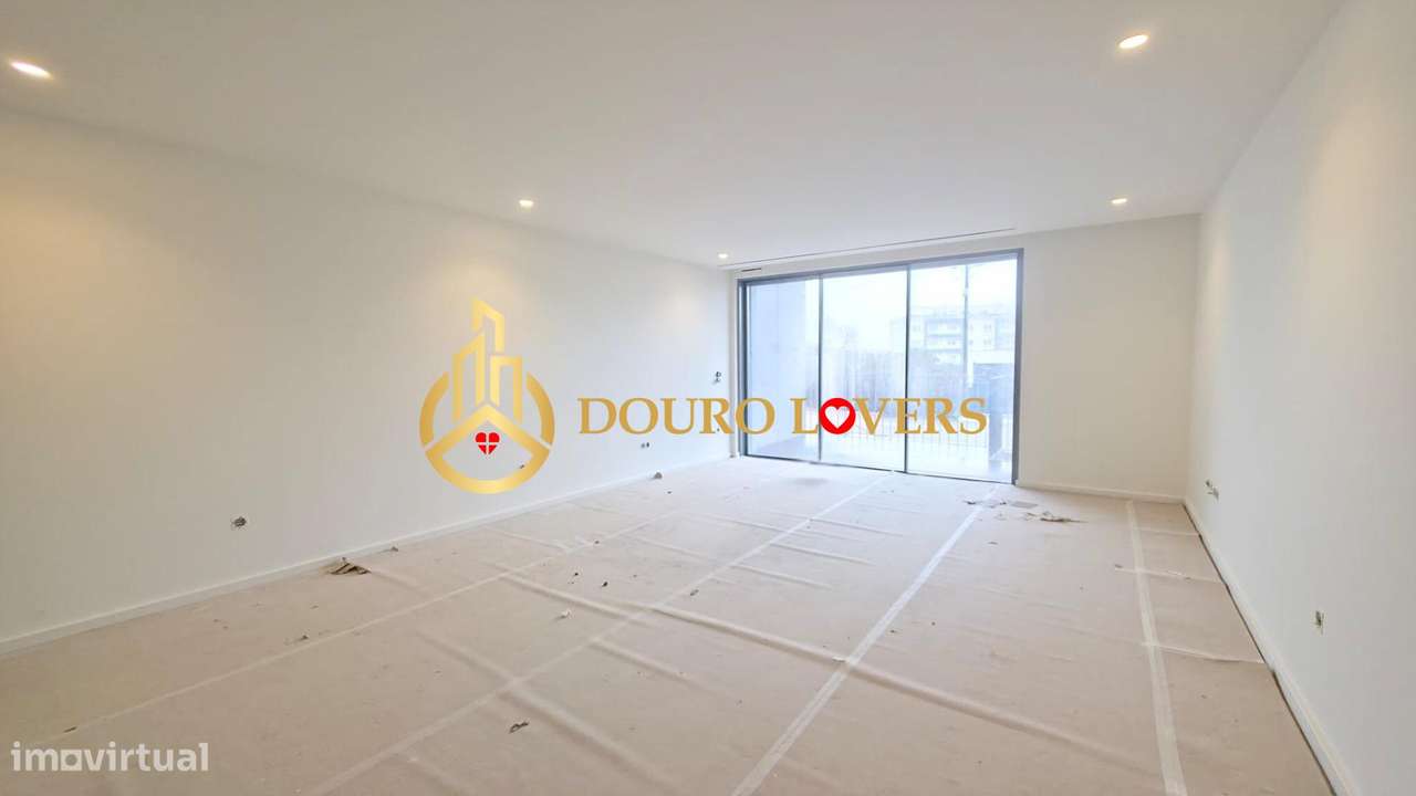 Apartamento T3  em Vila Nova de Gaia, em S. Félix da Marinha - Grande imagem: 3/23