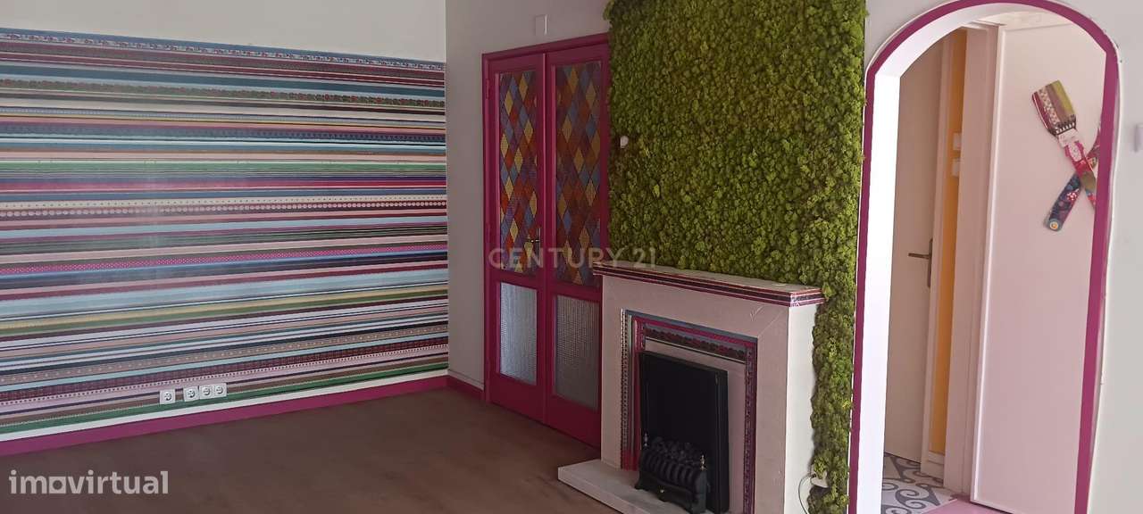 Apartamento T2 +1 Duplex em Alvalade, Lisboa - Oportunidade Única-8