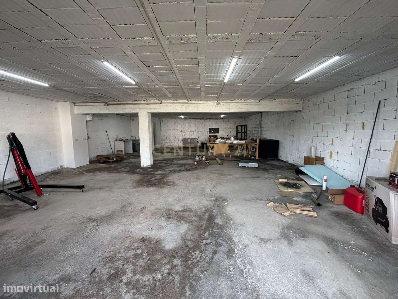 Armazém/Garagem com 119m² em Landim, Vila Nova de Famalicão, com casa - Grande imagem: 3/14