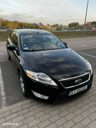 Ford Mondeo Turnier 2.0 Ghia - 2