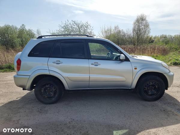 Toyota RAV4 2.0 D-4D 4x4 - 8