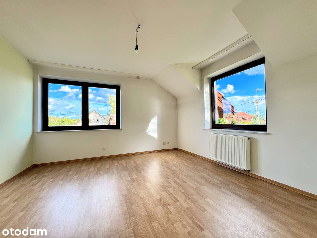 Komfortowy dom z ogromnym garażem i dużą działką, piękne tereny Kobiór-18