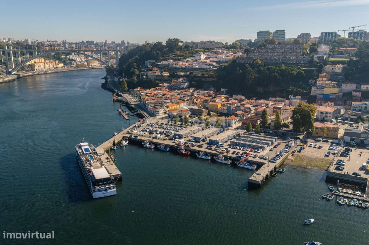 Moradia T2 com Vista Rio no coração da Afurada-42