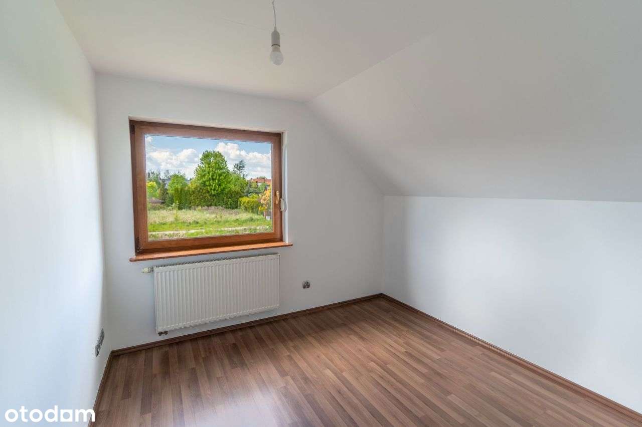 Wolnostojący, wolny od zaraz, z dużym ogrodem!-14