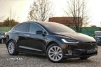 Tesla Model X - 15