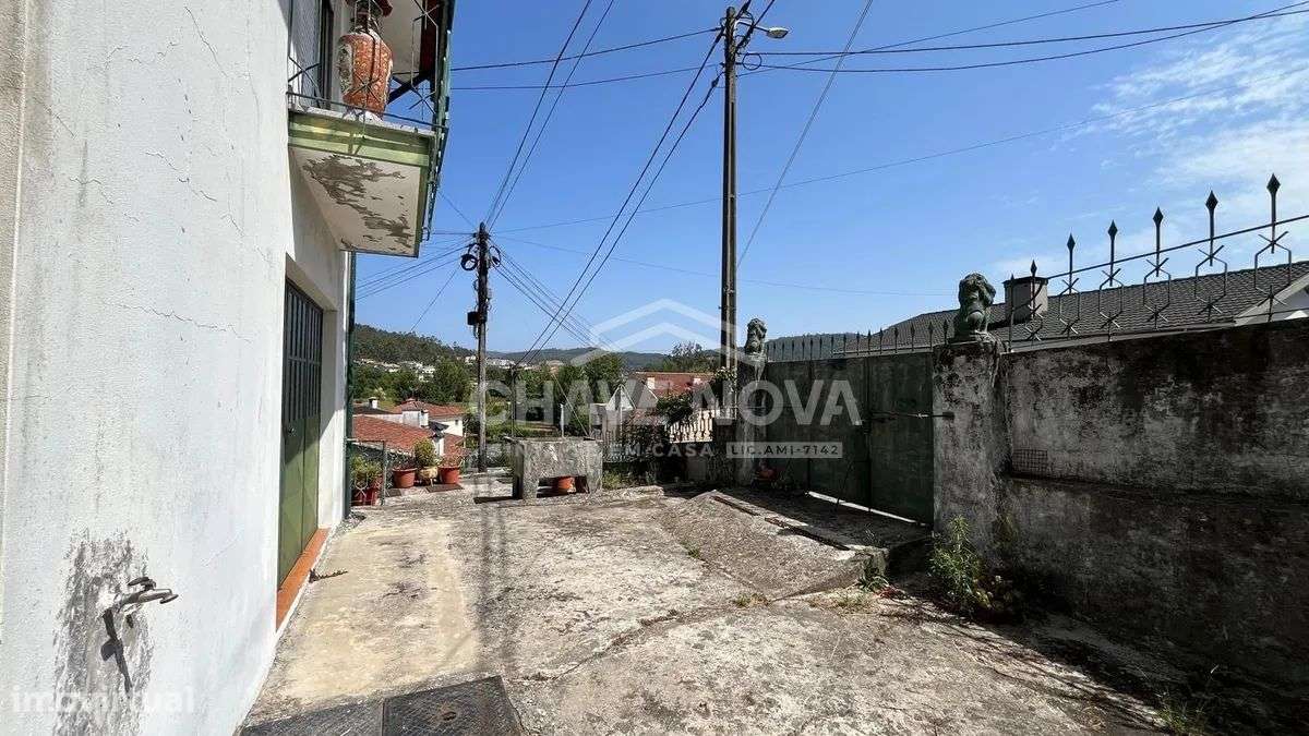Moradia Isolada de Quatro Frentes em Romariz – Santa Maria da Feira-15