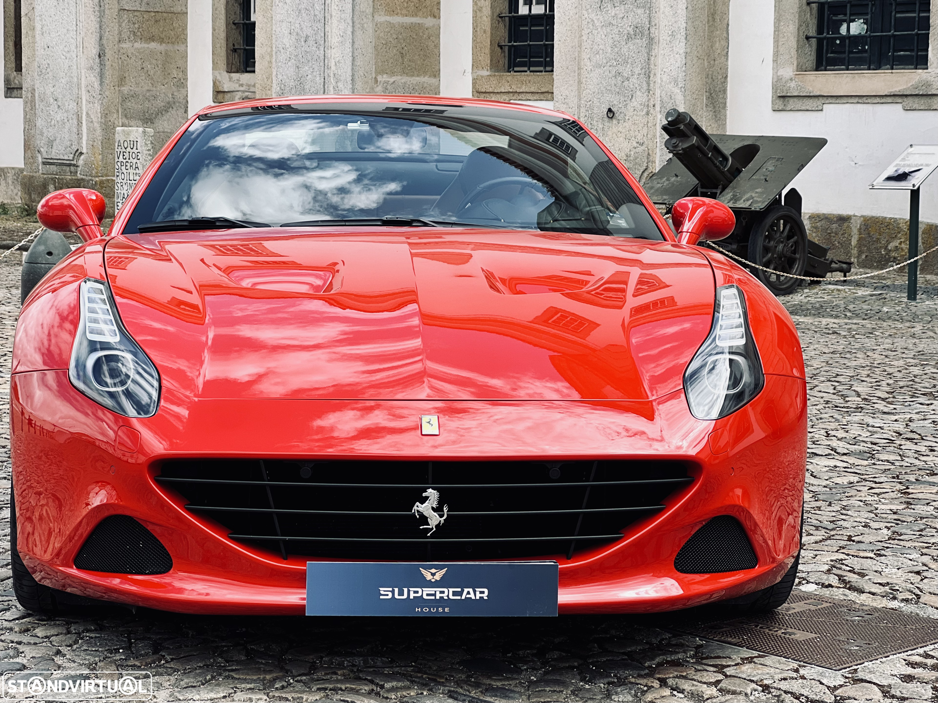 Ferrari California T - 36