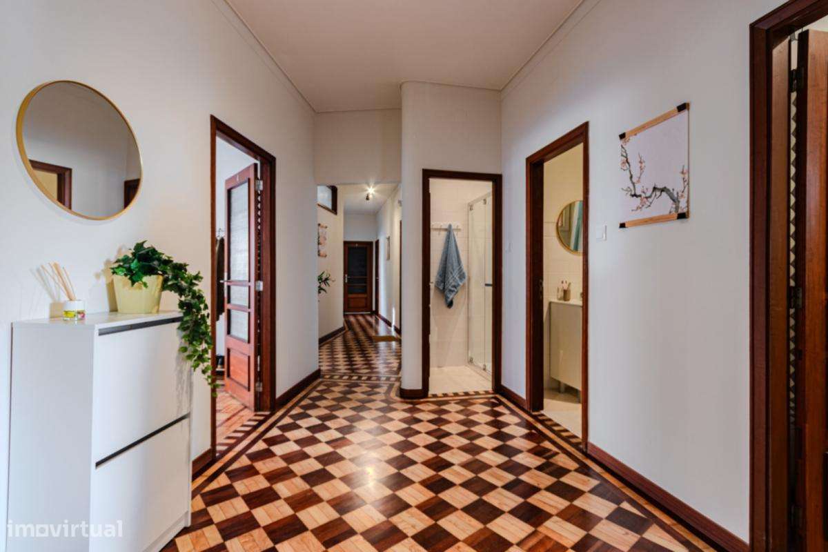 Quarto - localizado em Santo Ildefonso Porto - Grande imagem: 5/10