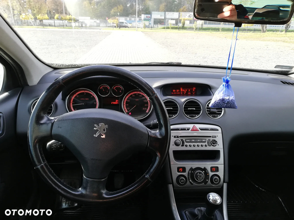 Peugeot 308 1.6 HDi Premium - 18