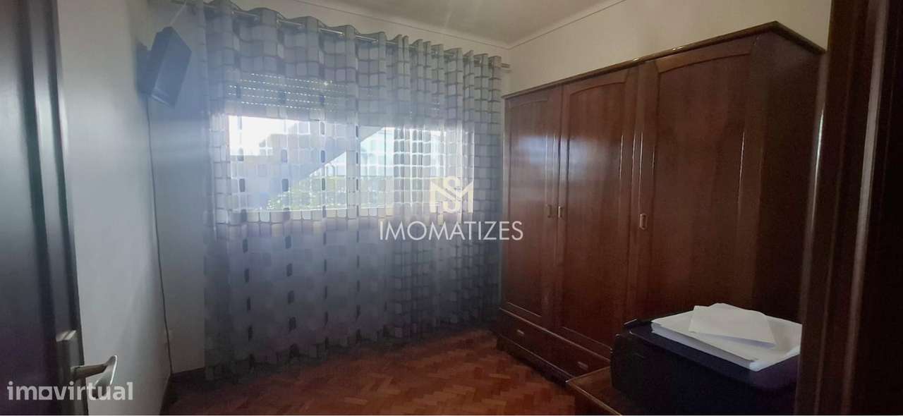 Moradia Bifamiliar T3+T3 em Nogueira da Maia-13