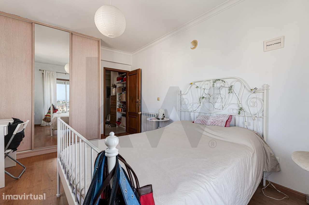 Apartamento T3 com elevador e vista desafogada, Urbanização do Moinho,-34