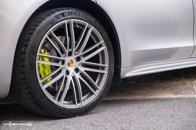 Porsche Panamera Sport Turismo 4 E-Hybrid - 53