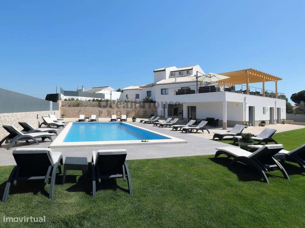 Moradia Com 10 Suites E Piscina Tipo Boutique Guest House Albufeira