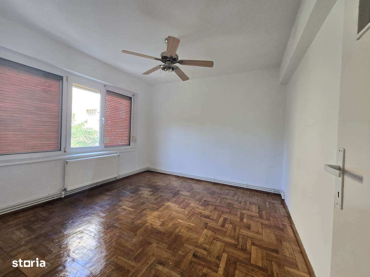 3 camere, Centru, R-uri, etaj 2, CT, 70000 EUR - Imagine principală: 1/11