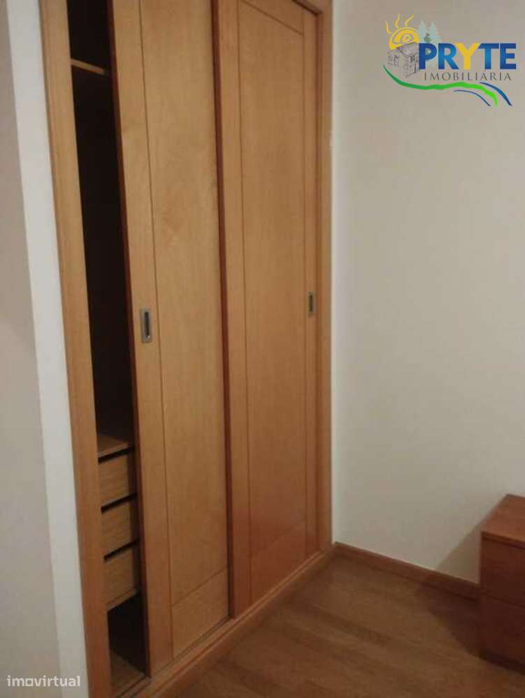 Apartamento T2 situado na Vila da Sertã-11