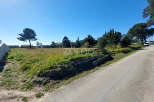 Lote de terreno em Leiria com aproximadamente 500m2 e projeto aprovado