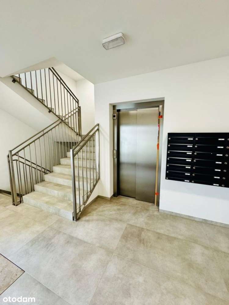 3 mieszkania 2pok. + 3 m. w hali g.-2