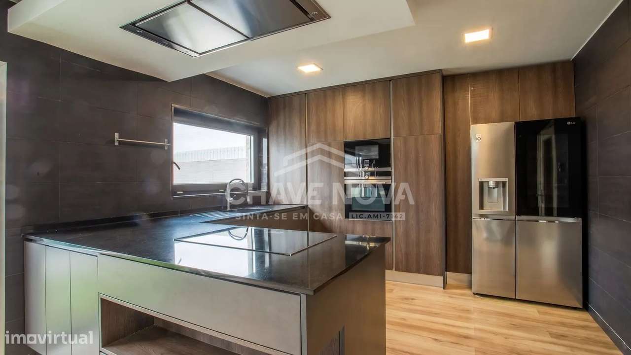 Moradia T3 com Piscina - Grijó Vila Nova de Gaia-2