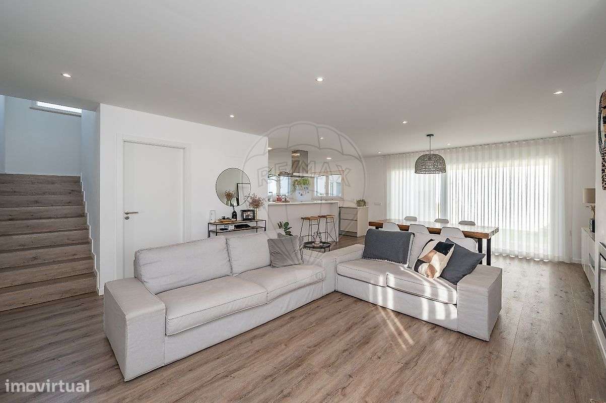 Moradia T4 para venda-20