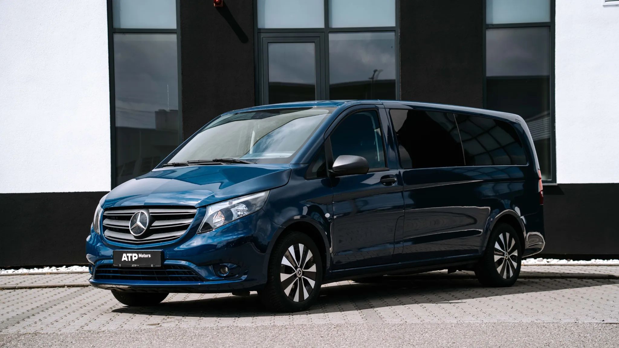 Mercedes-Benz Vito Tourer 114 CDI VTP/Extralung , 8+1 locuri