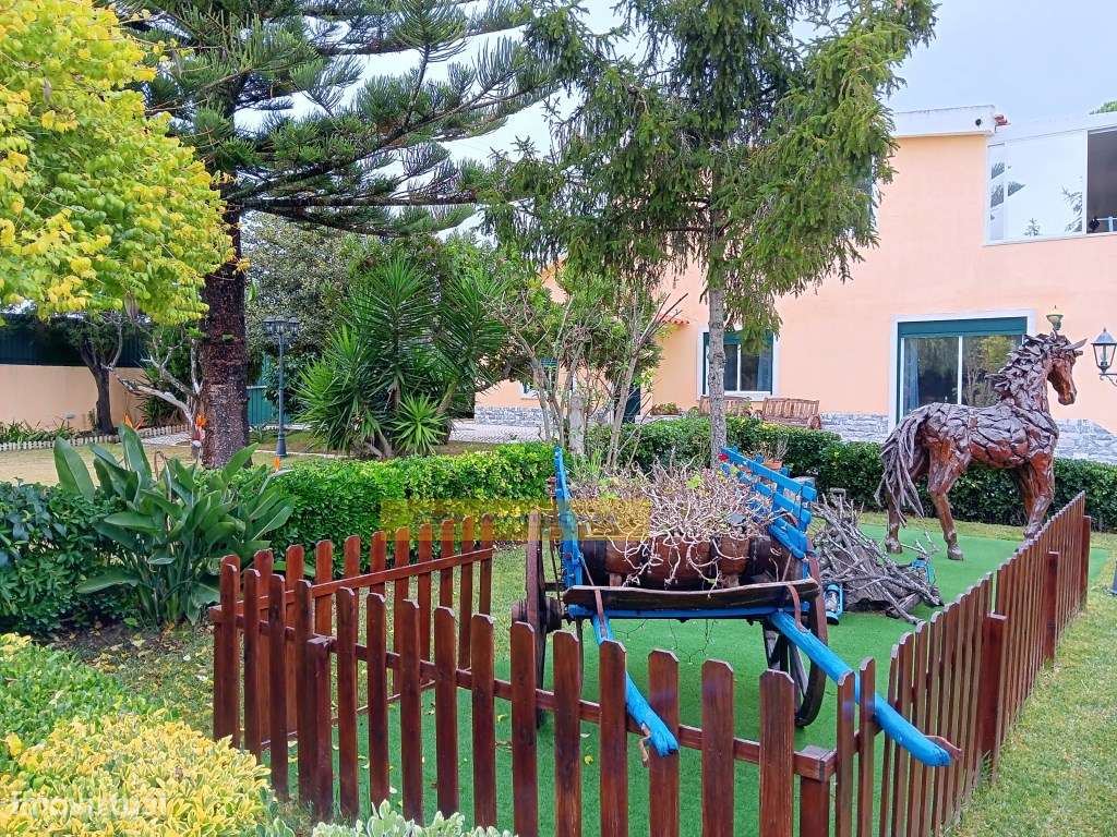 MORADIA DE LUXO V3 COM PISCINA e QUINTA- TERRUGEM-44